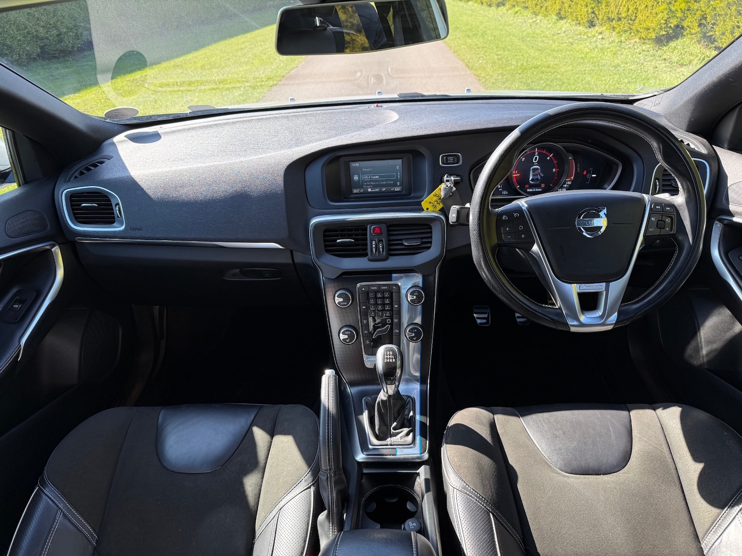 Used Volvo V40 2014 for sale - 74164450: Photo 13