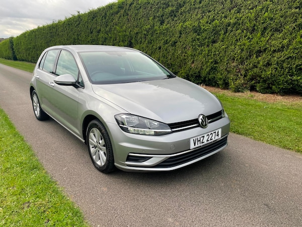 Used Volkswagen Golf 2017 for sale - 61543237: Photo 1