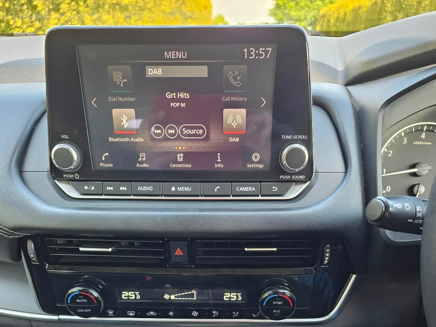 Nissan Qashqai 1.3 DiG-T MH 158 Acenta Premium 5dr Xtronic