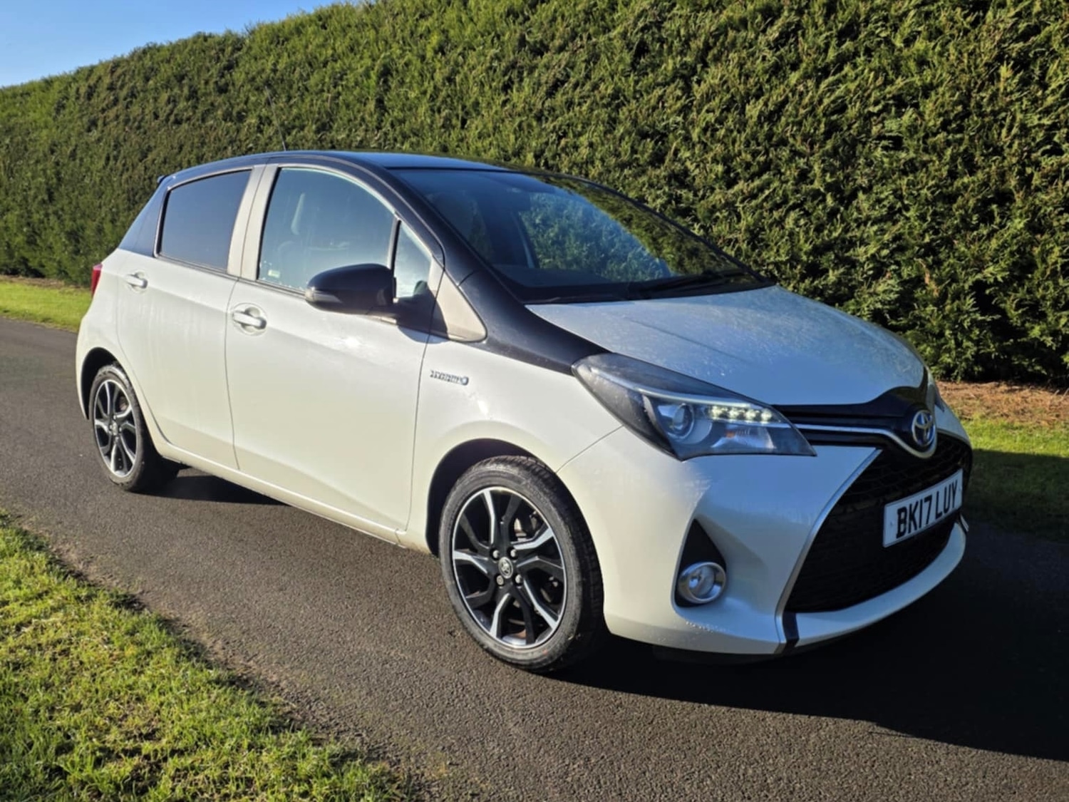 Used Toyota Yaris 2017 for sale - 76791807: Photo 1
