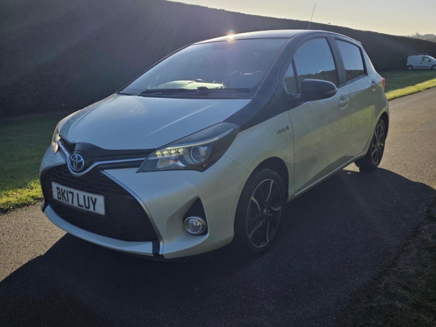 Used Toyota Yaris 2017 for sale - 76791807: Photo 4