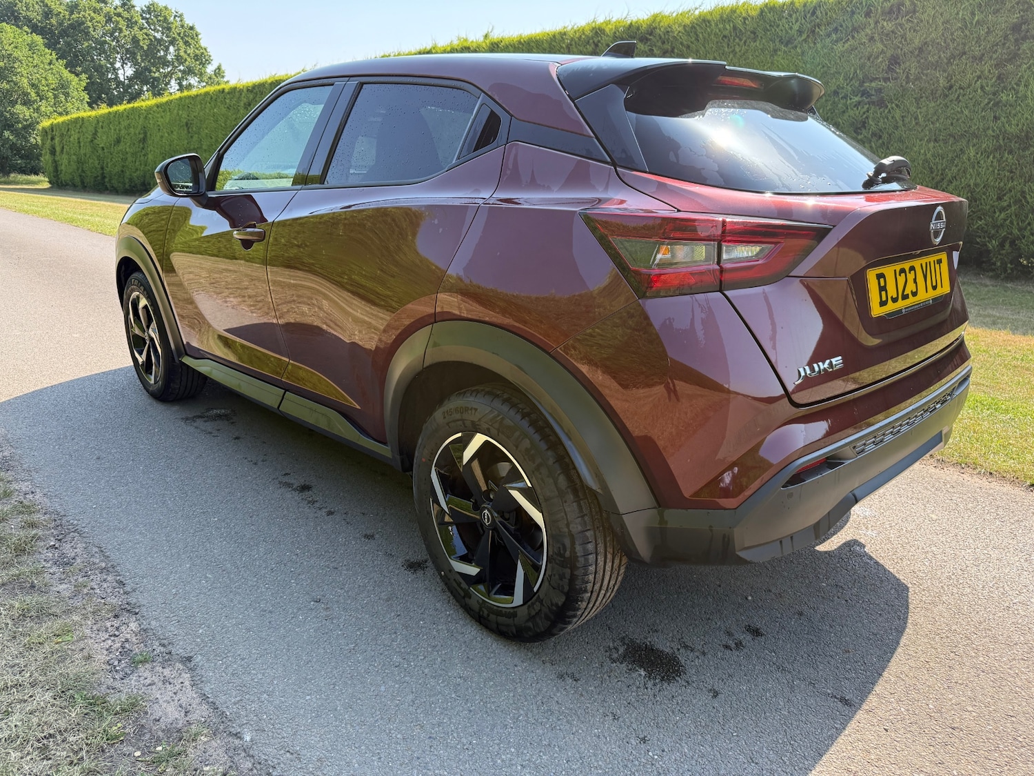 Nissan Juke 1.0 DiG-T 114 N-Connecta 5dr DCT