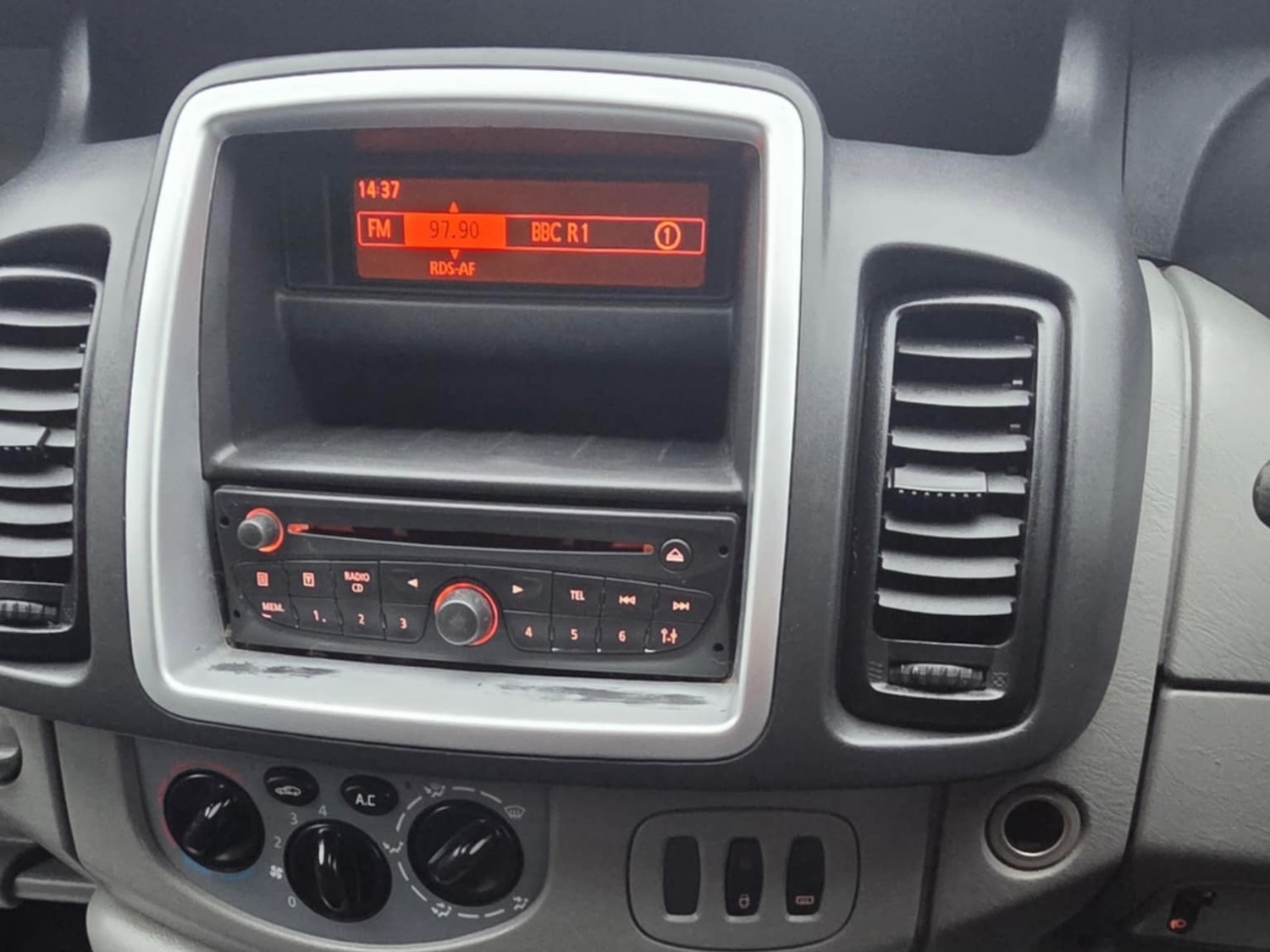 Used Vauxhall Vivaro 2014 for sale - 76960325: Photo 17