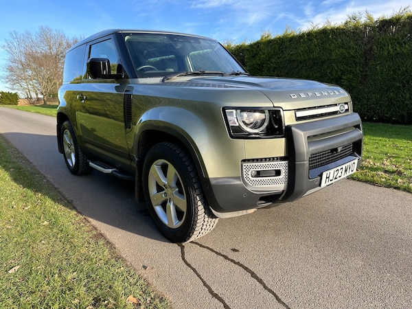 Used Land Rover Defender 2023 for sale - 69722868: Photo 1