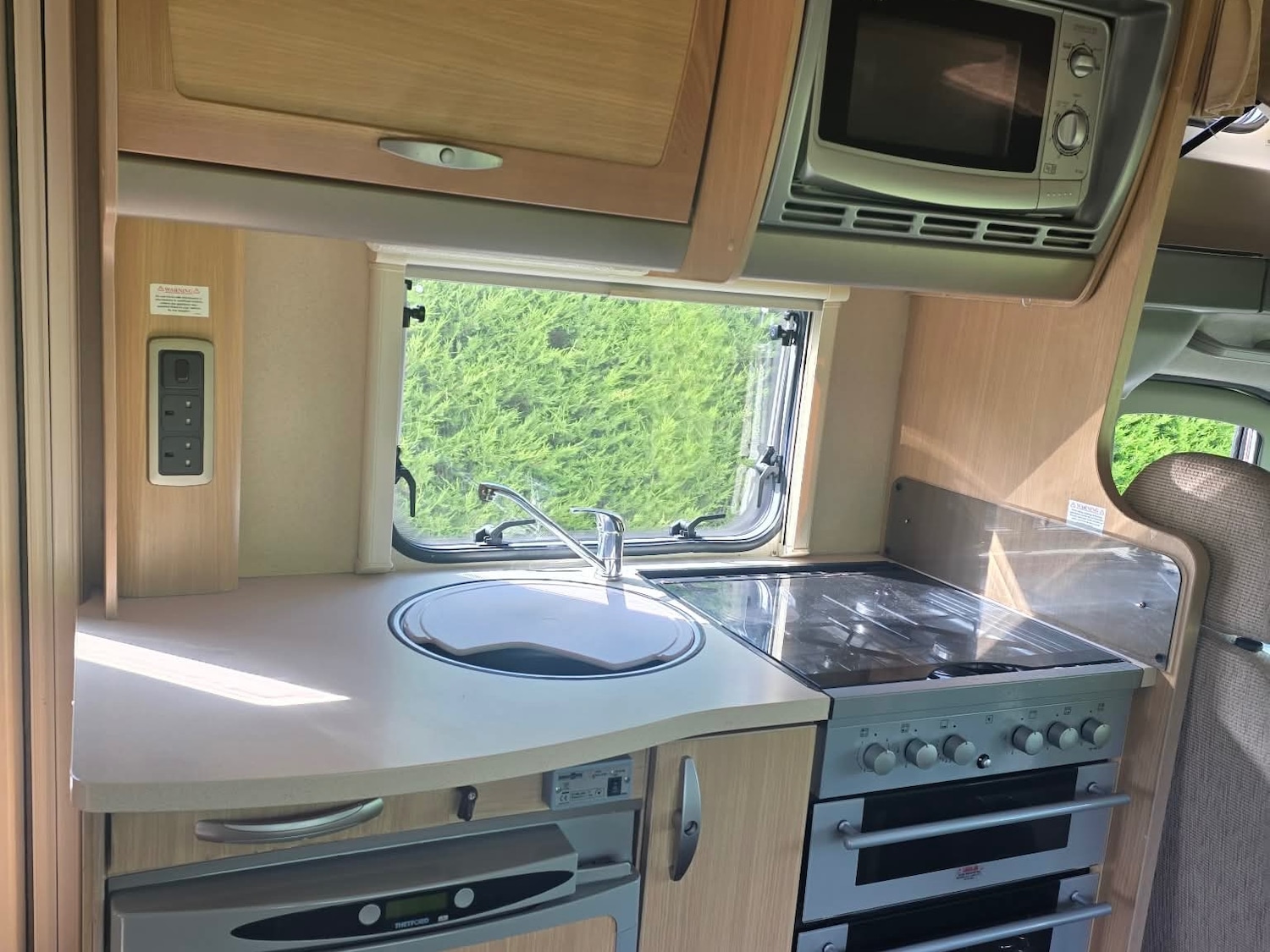 Fiat Ducato Bessacar 40 MAXI 130 M-JET 4 Berth Motorhome