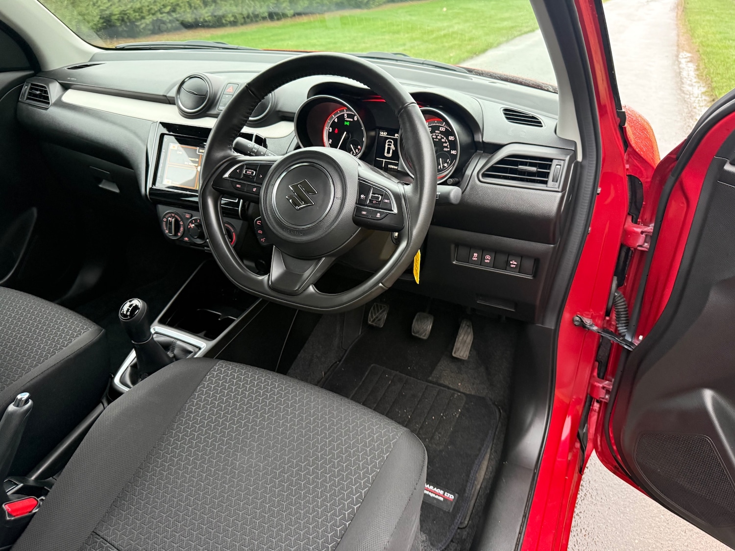 Used Suzuki Swift 2024 for sale - 77504047: Photo 11