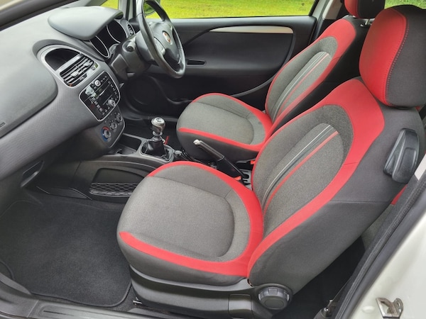 Used Fiat Punto 2012 for sale - 71544157: Photo 16
