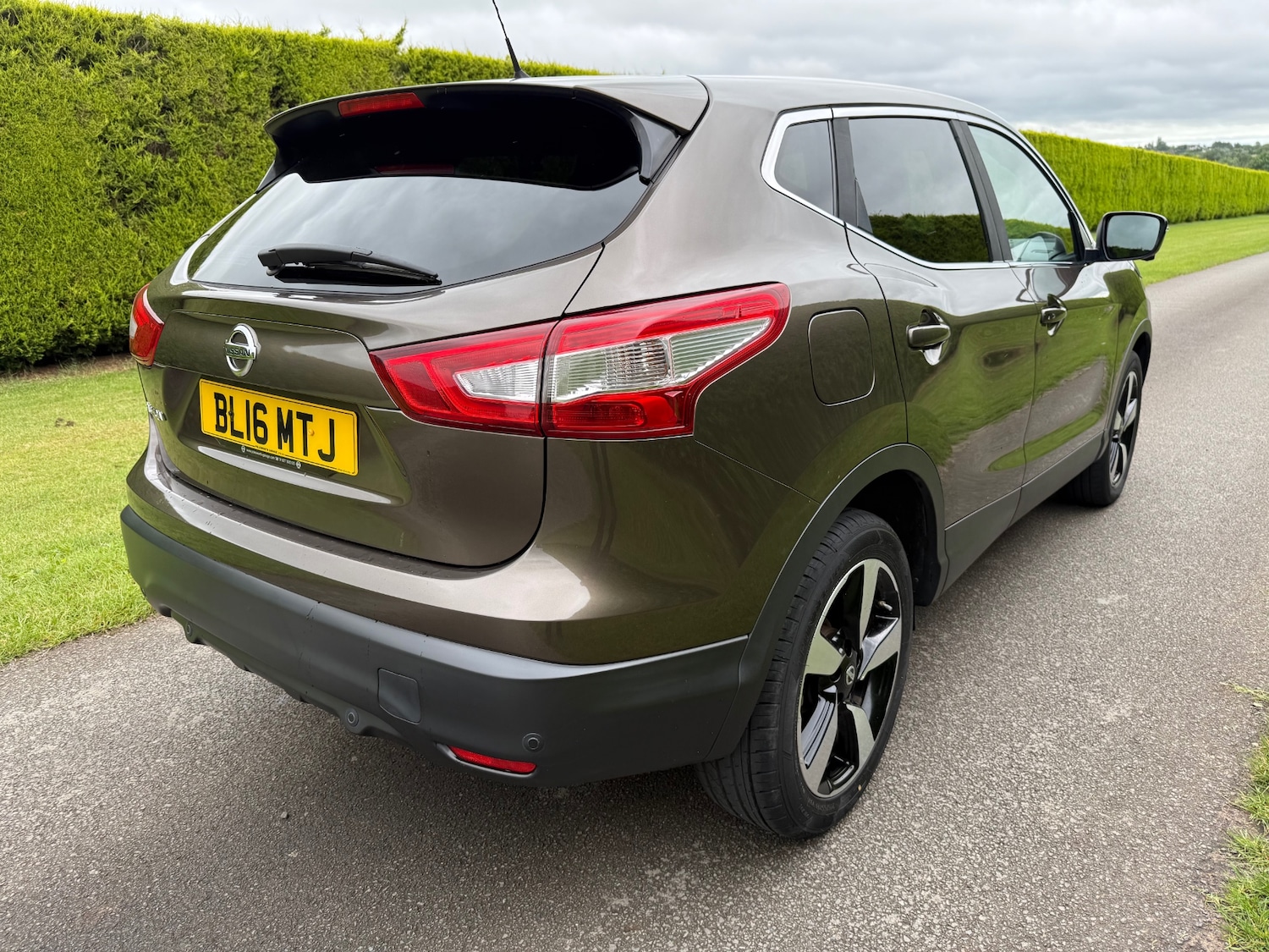 Nissan Qashqai 1.2 DiG-T N-Connecta 5dr Xtronic
