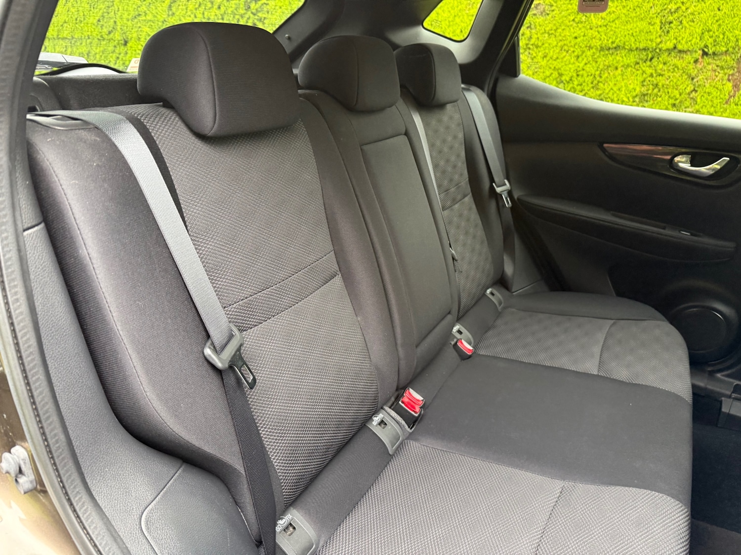 Nissan Qashqai 1.2 DiG-T N-Connecta 5dr Xtronic