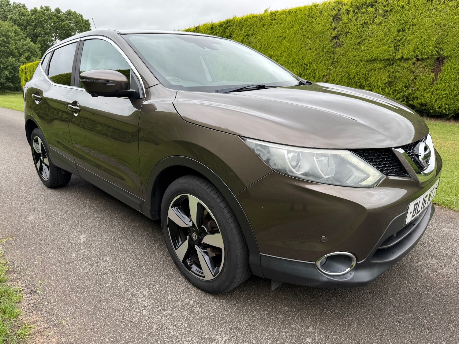 Nissan Qashqai 1.2 DiG-T N-Connecta 5dr Xtronic
