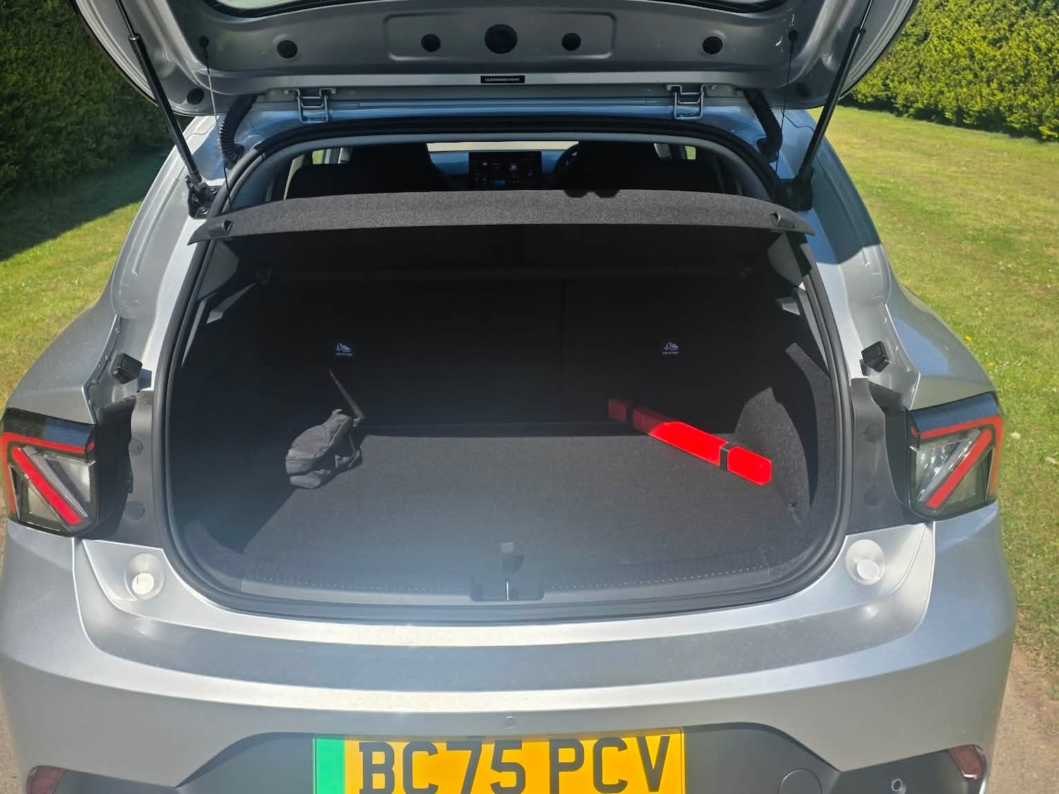Mg Mg4 118kW Premium Long Range 54kWh 5dr Auto
