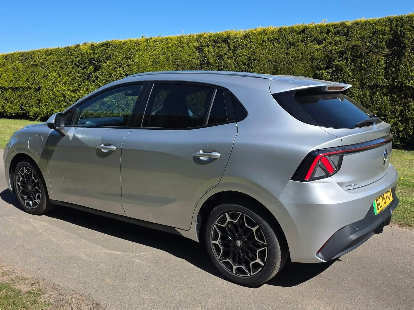 Mg Mg4 118kW Premium Long Range 54kWh 5dr Auto