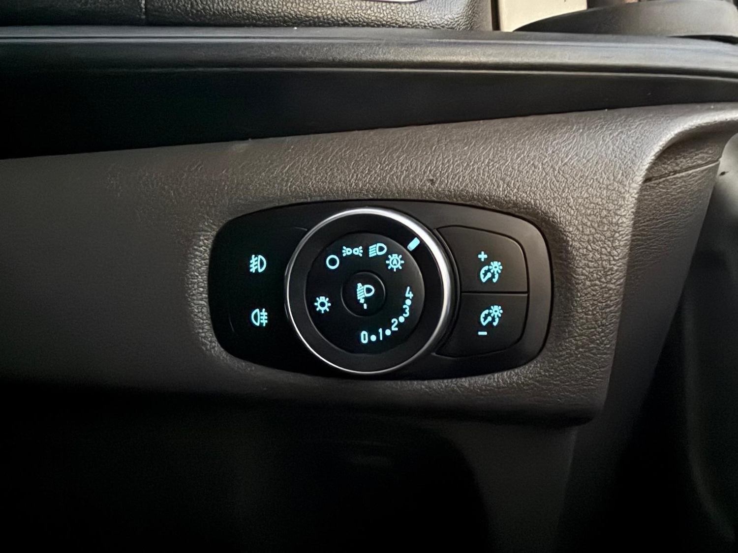 Used Ford Transit Custom 2020 for sale - 77017196: Photo 19