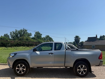 Used Toyota Hilux 2019 for sale - 79012272: Photo