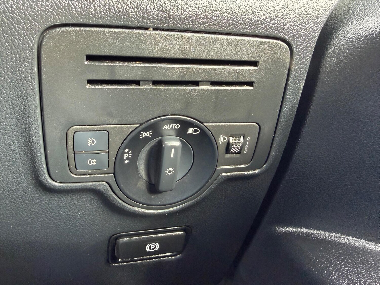 Used Mercedes-Benz Vito for sale - 77882699: Photo 17