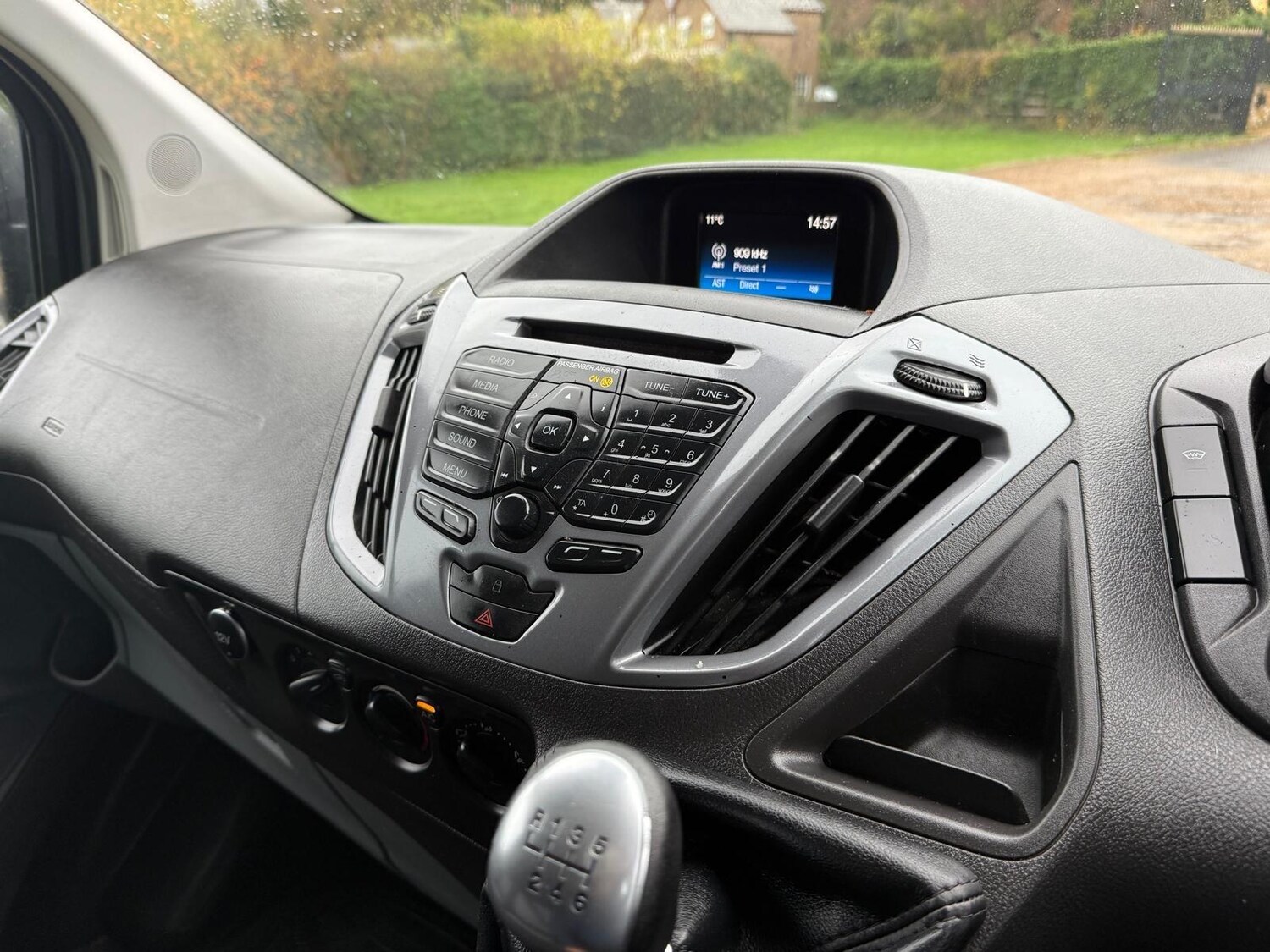 Used Ford Transit Custom 2017 for sale - 76560885: Photo 21