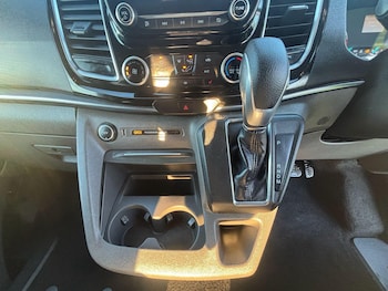 Used Ford Tourneo Custom 2018 for sale - 77723090: Photo