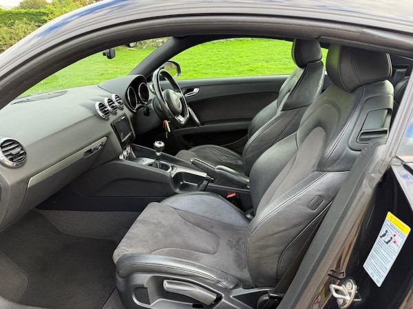 Used Audi TT 2011 for sale - 76226461: Photo 16
