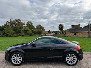 Used Audi TT 2011 for sale - 76226461: Photo 2