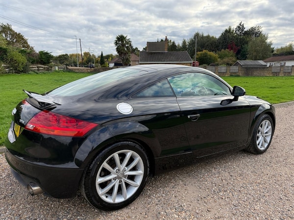 Used Audi TT 2011 for sale - 76226461: Photo 8