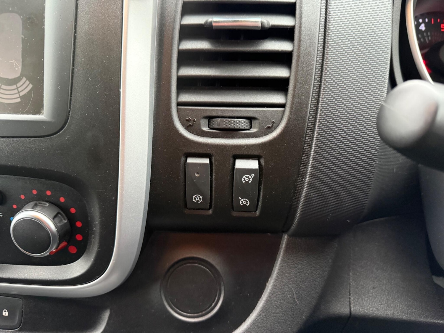 Used Renault Trafic 2021 for sale - 77425466: Photo 23