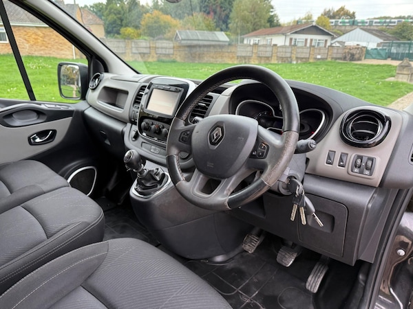 Used Renault Trafic 2017 for sale - 76306666: Photo 14