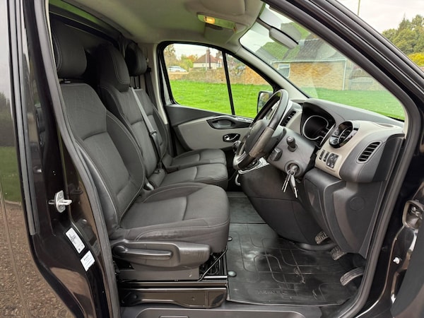 Used Renault Trafic 2017 for sale - 76306666: Photo 16