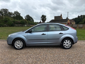 Used Ford Focus 2006 for sale - 75768684: Photo