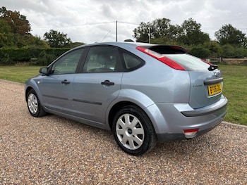 Used Ford Focus 2006 for sale - 75768684: Photo
