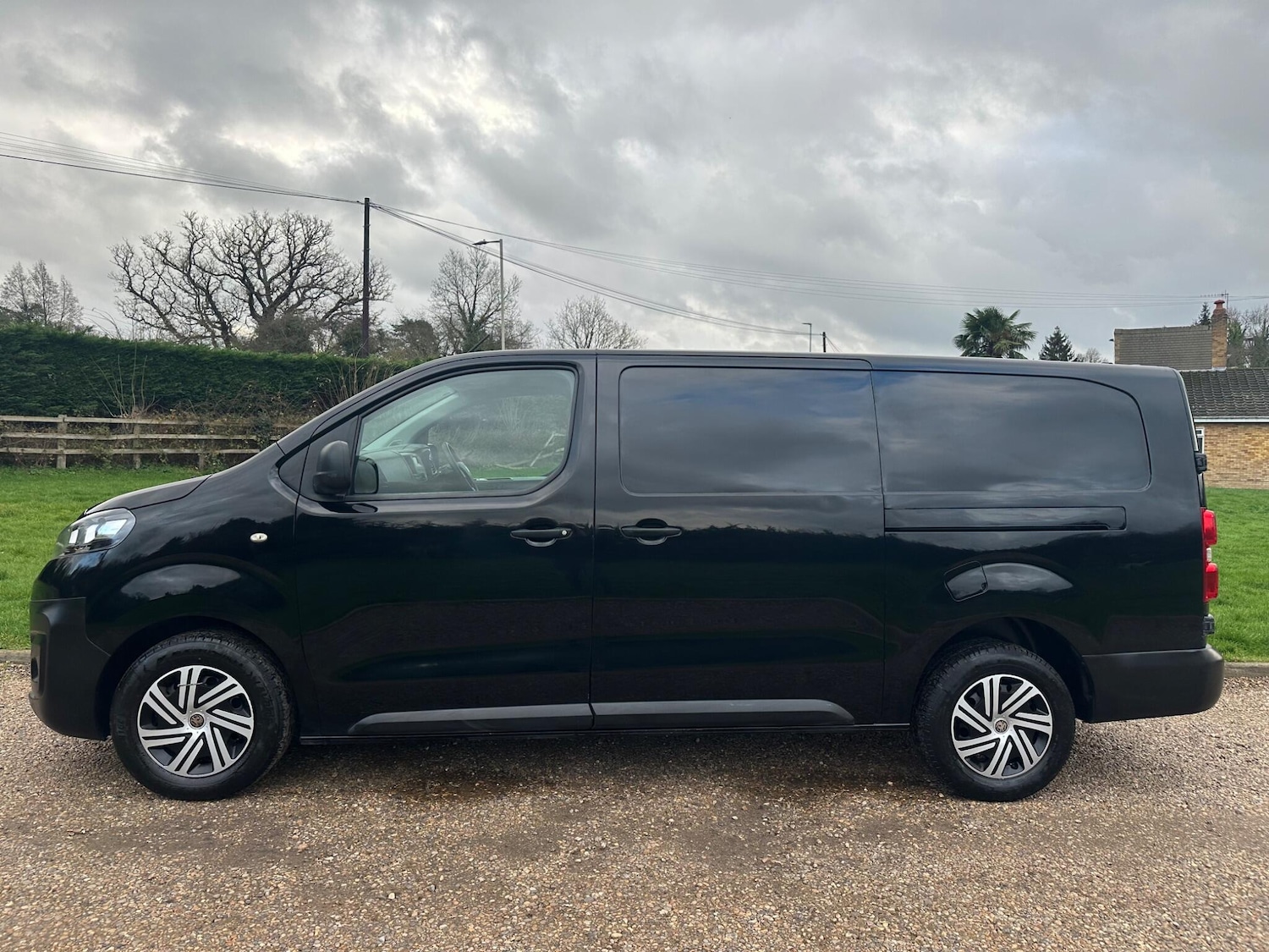 Used Vauxhall Vivaro 2021 for sale - 76952883: Photo 2