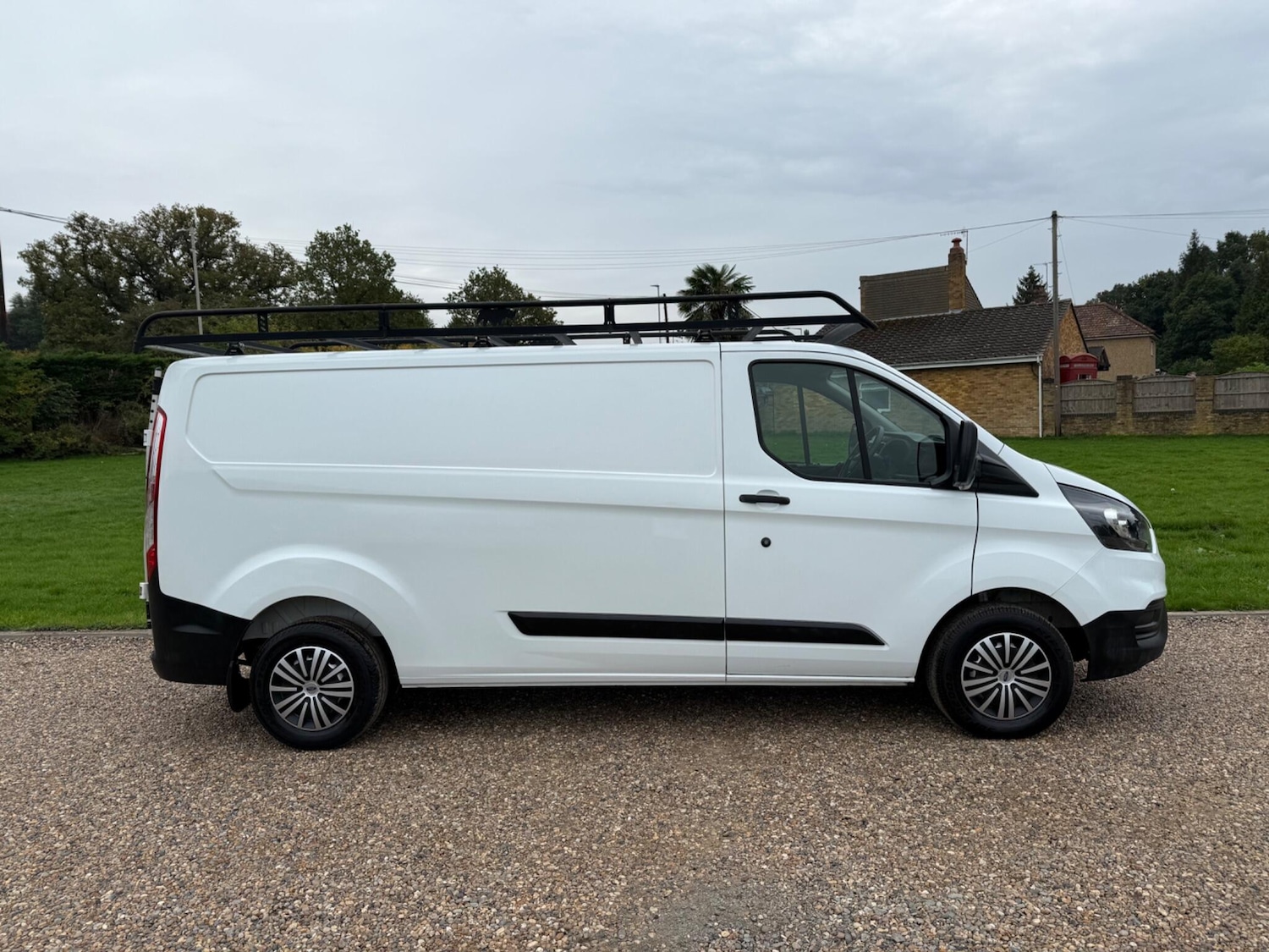 Used Ford Transit Custom 2018 for sale - 76136882: Photo 2