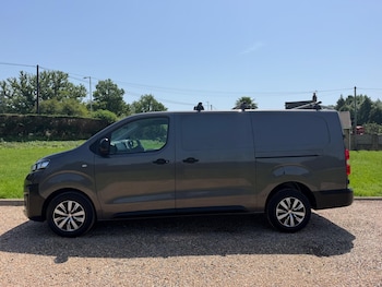 Used Vauxhall Vivaro 2019 for sale - 79000026: Photo