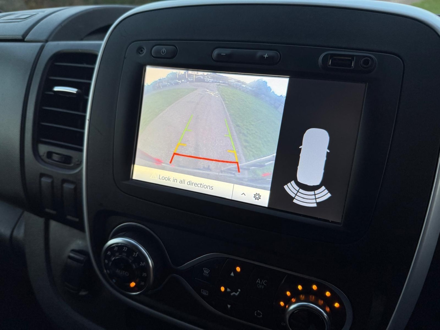 Used Renault Trafic 2021 for sale - 76688584: Photo 12