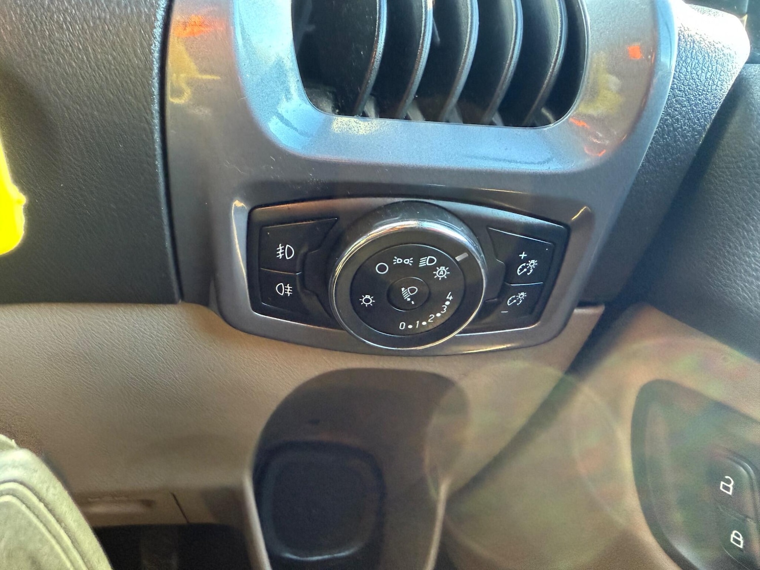 Used Ford Transit Custom 2017 for sale - 76657064: Photo 17