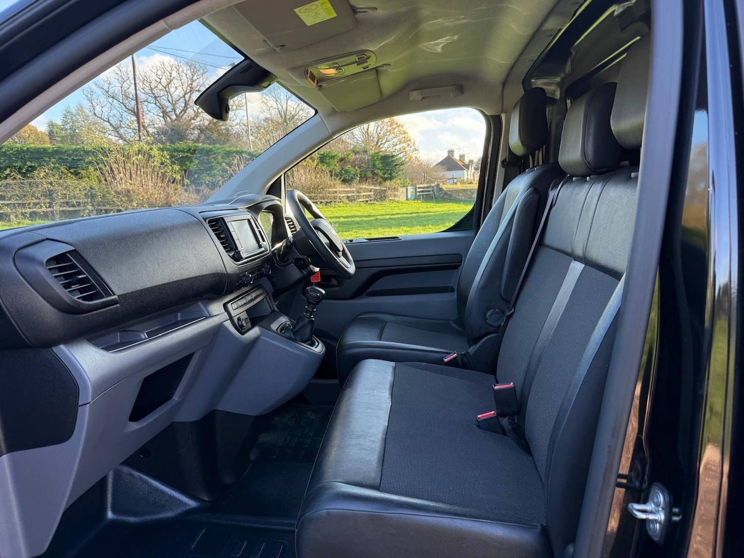 Used Vauxhall Vivaro 2022 for sale - 76759270: Photo 2