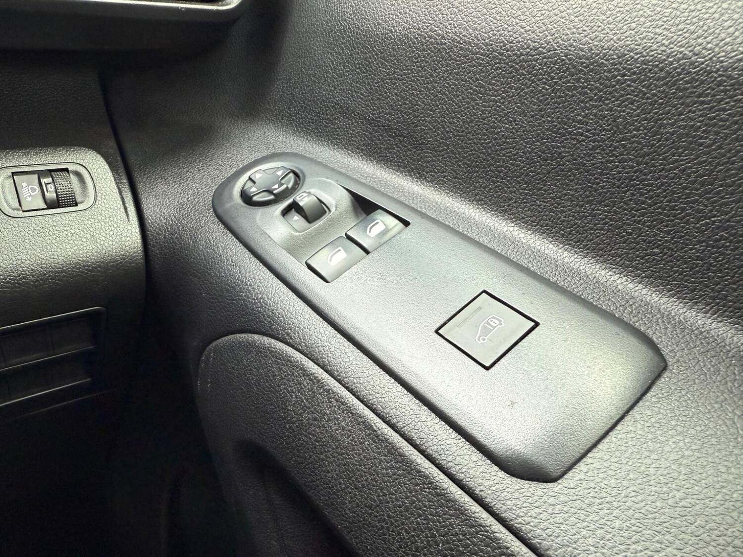 Used Peugeot Partner 2021 for sale - 77537459: Photo 11