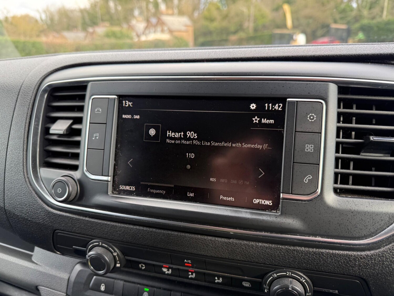 Used Vauxhall Vivaro for sale - 77670883: Photo 21