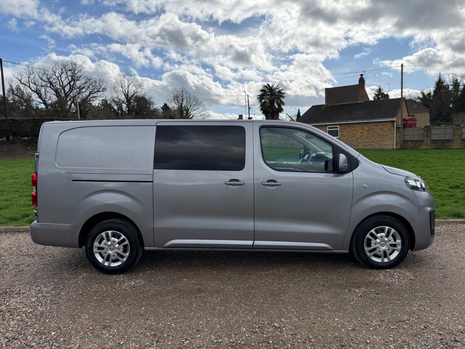 Used Vauxhall Vivaro for sale - 77670883: Photo 3