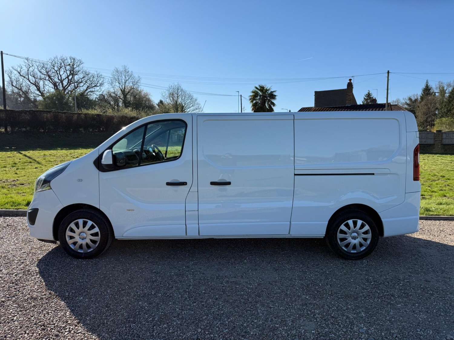 Used Vauxhall Vivaro 2017 for sale - 78156865: Photo 4