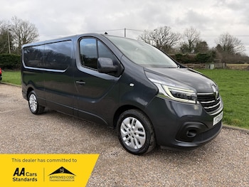 Renault Trafic feature image