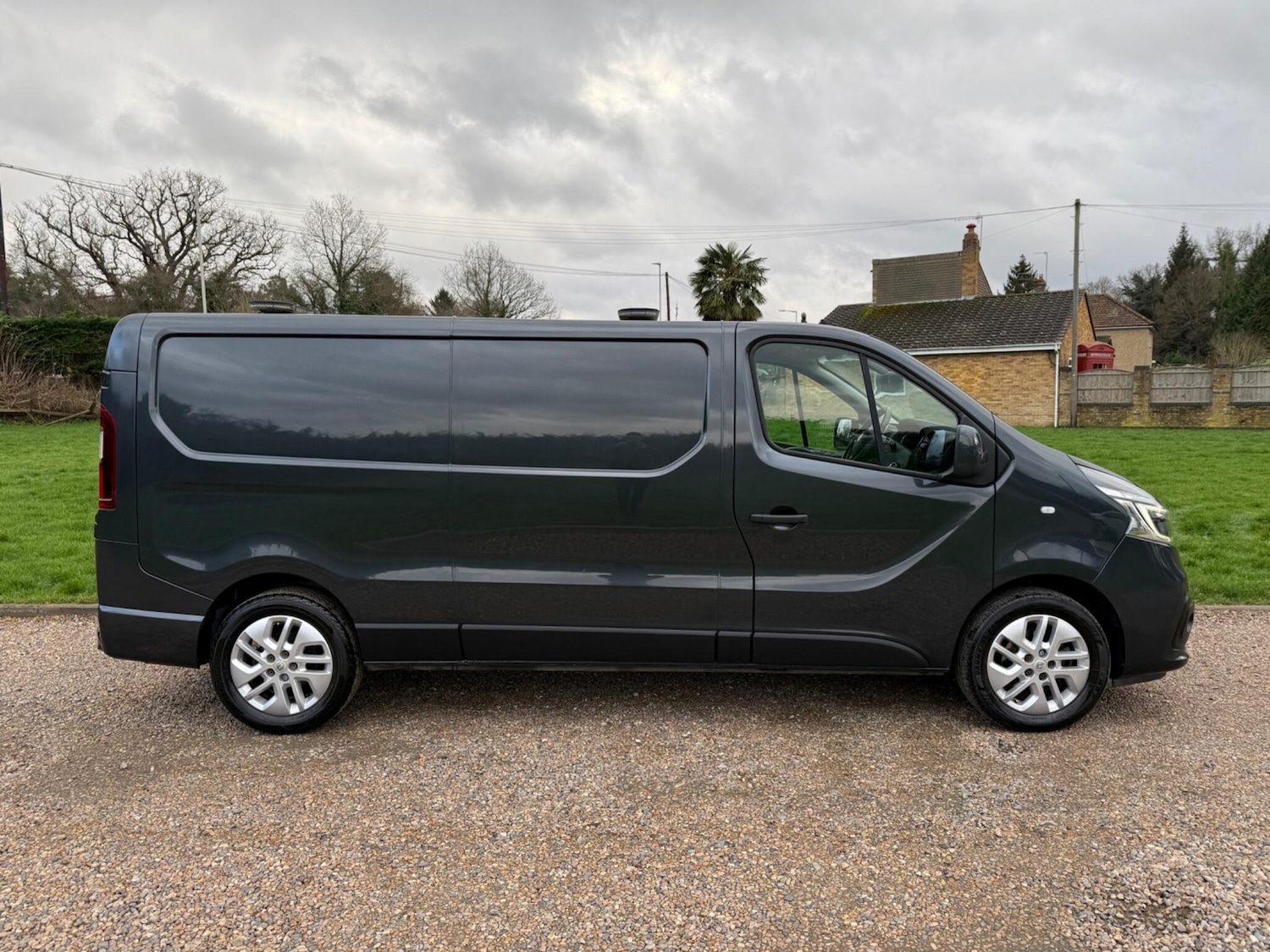 Used Renault Trafic 2021 for sale - 76953131: Photo 2