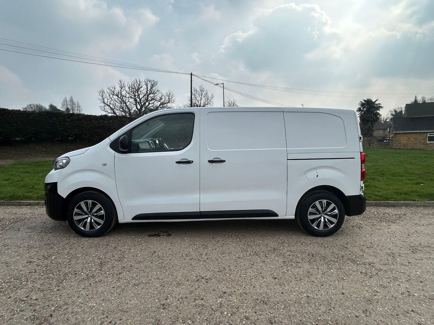Used Peugeot Expert 2019 for sale - 77992912: Photo 2