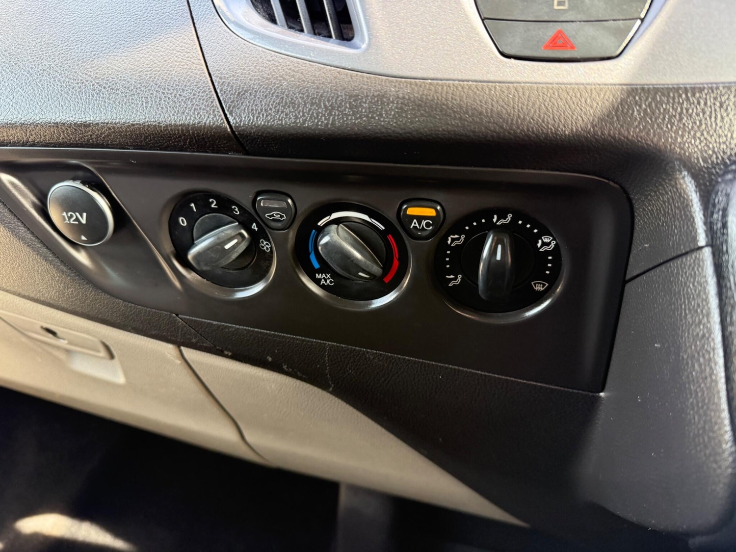 Used Ford Tourneo Custom 2016 for sale - 77586208: Photo 28