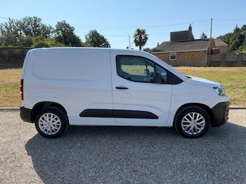 Used Citroen Berlingo 2023 for sale - 79521220: Photo