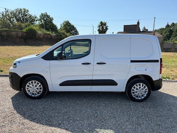Used Citroen Berlingo 2023 for sale - 79521220: Photo