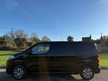 Used Vauxhall Vivaro 2022 for sale - 76671539: Photo