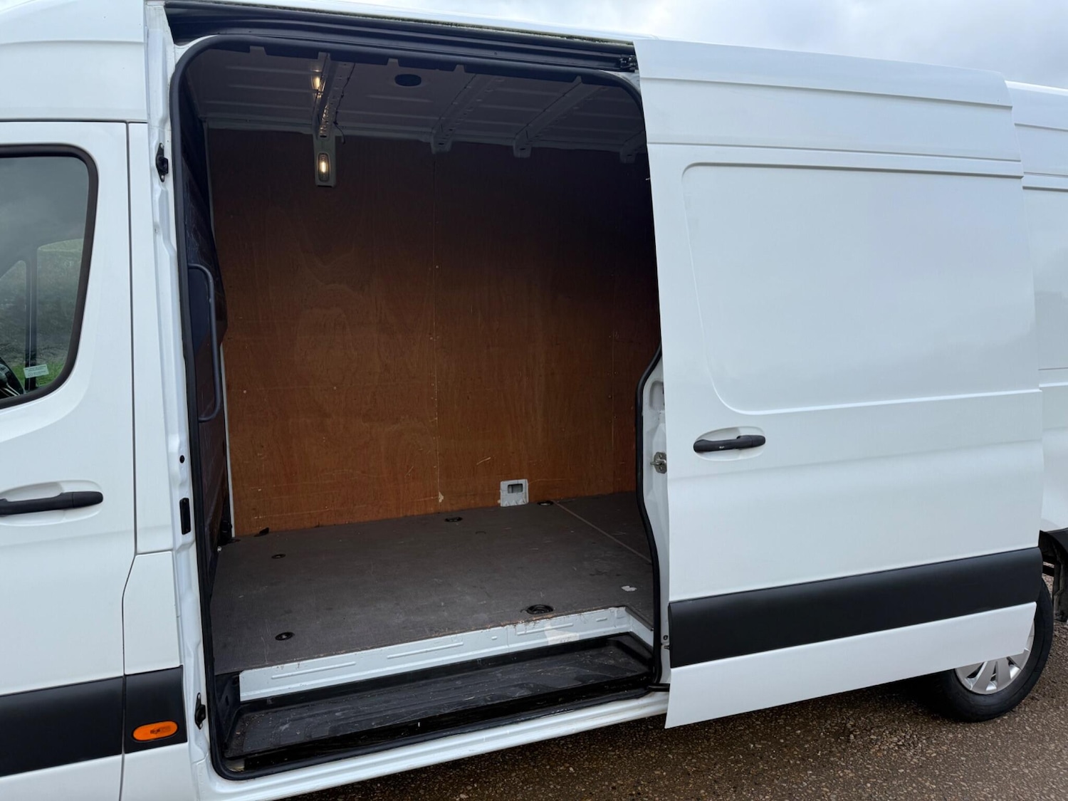 Used Mercedes-Benz Sprinter 2019 for sale - 77537329: Photo 12