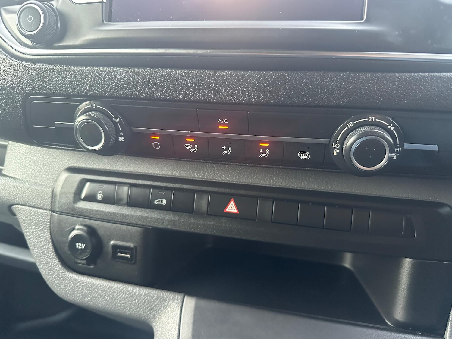 Used Vauxhall Vivaro 2022 for sale - 76431873: Photo 21