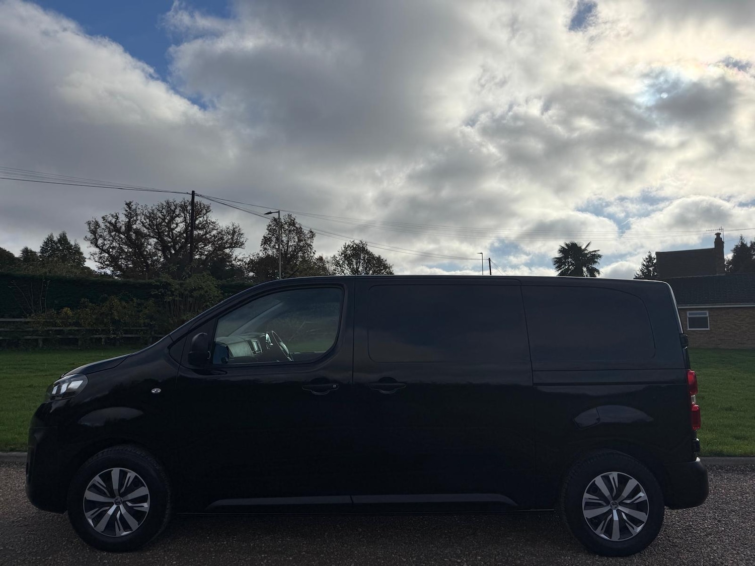 Used Vauxhall Vivaro 2022 for sale - 76522258: Photo 2