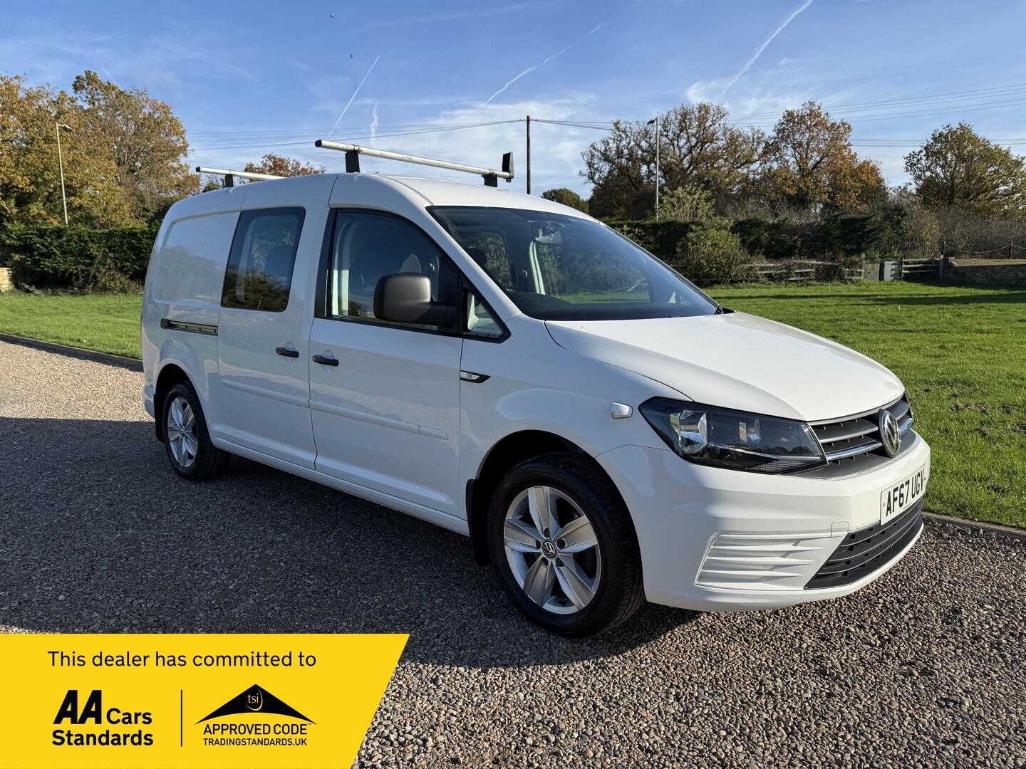 Used Volkswagen Caddy Maxi 2017 for sale - 76472783: Photo 1